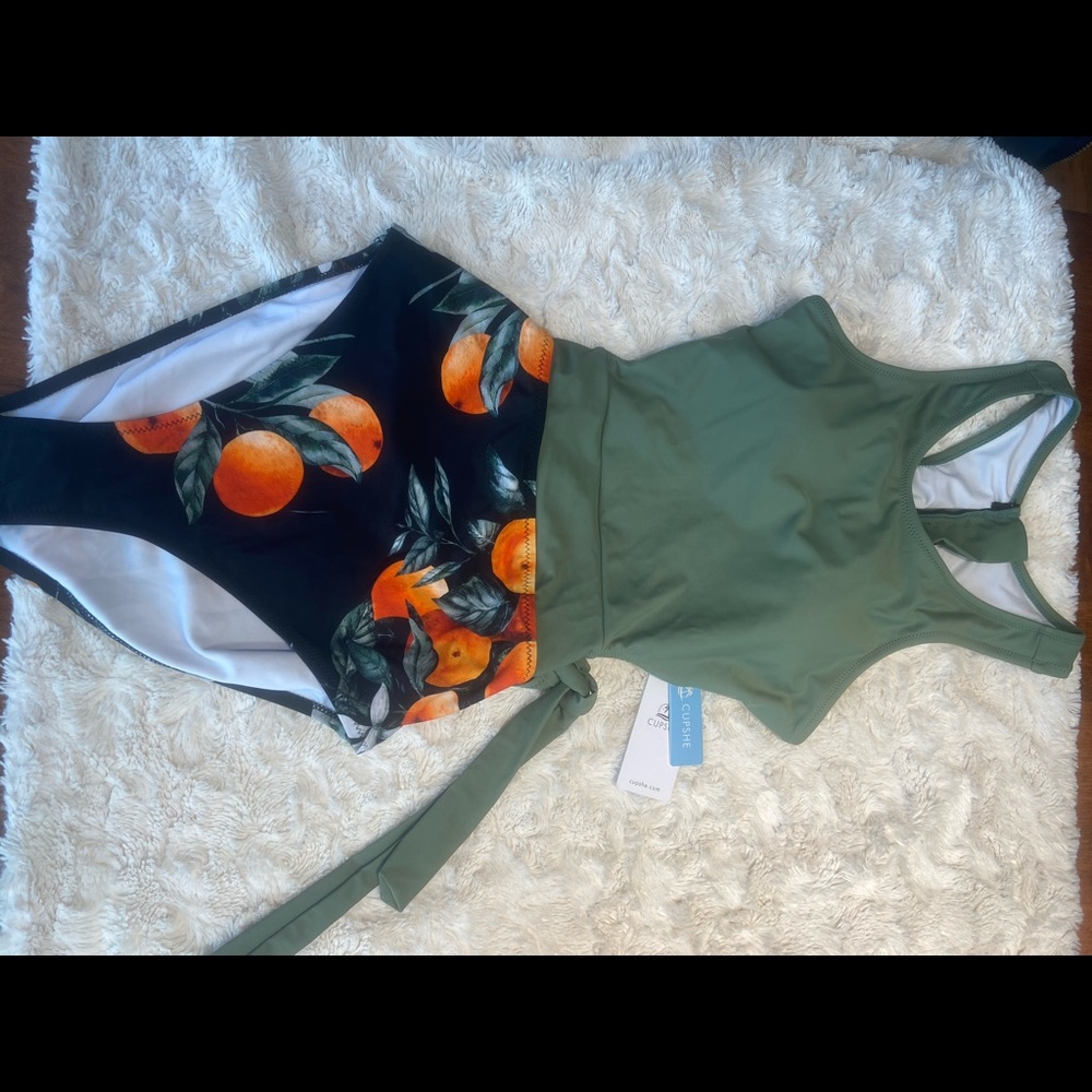 cupShe bathing suit